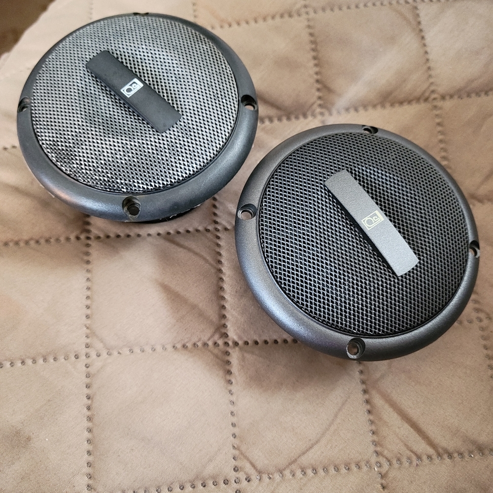 Poly-planar Marine Speakers